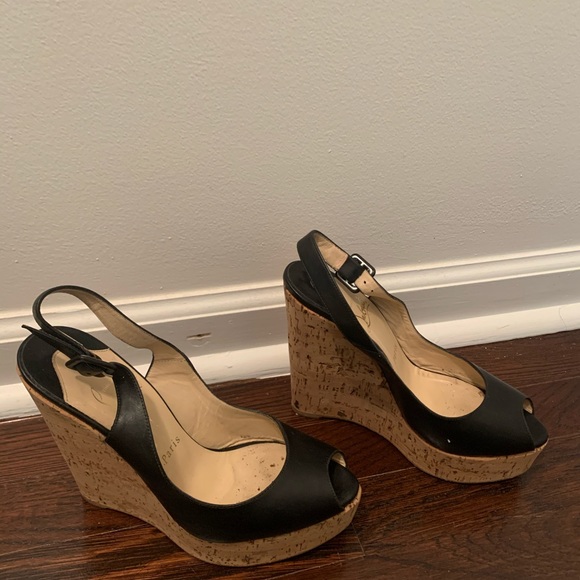 Sandals - Picture 2 of 3